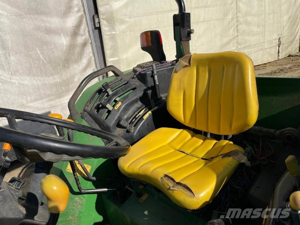 John Deere 5215 拖拉机/农用车
