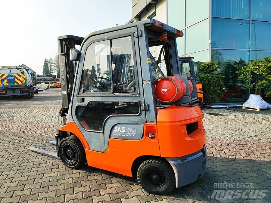 Toyota 42-7FGF18 天然气叉车