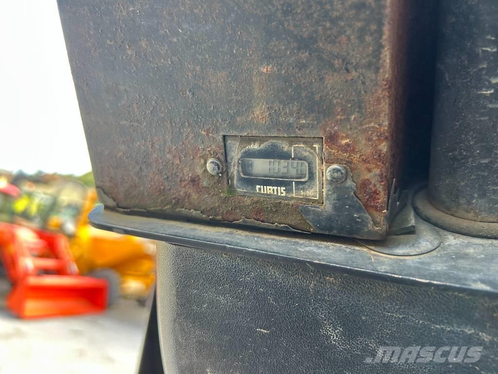 Mecalac TA3S 翻斗车\公路型自卸车