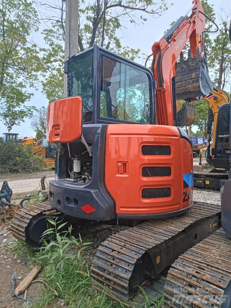 Hitachi ZX55 小型挖掘机