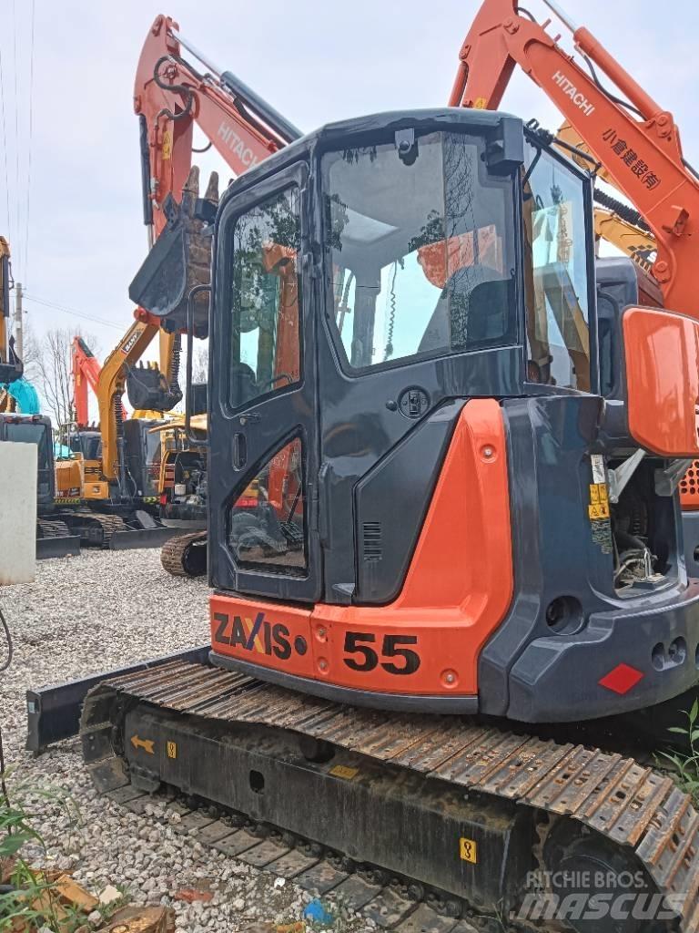 Hitachi ZX55 小型挖掘机