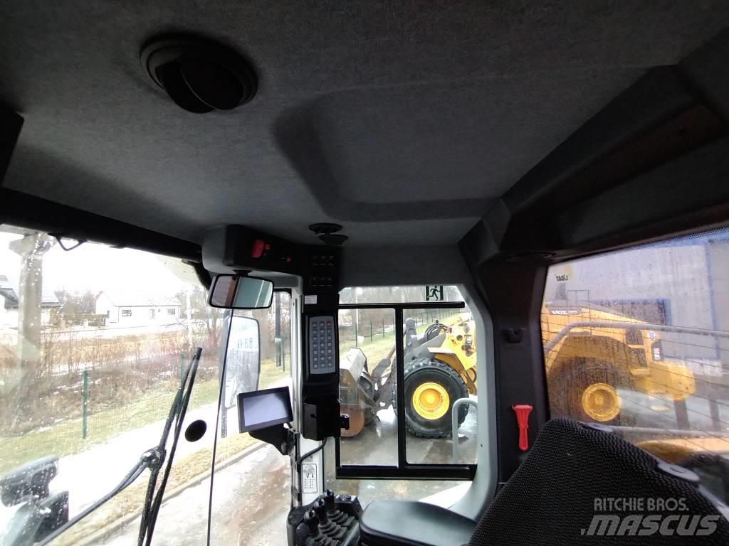 Liebherr L 556 轮式装载机