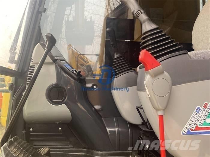 Komatsu PC 240 -8 履带挖掘机