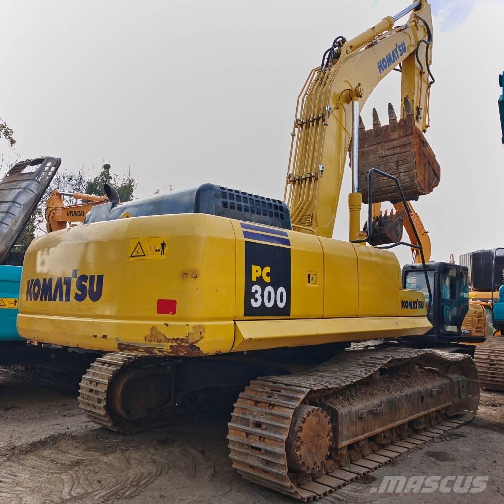Komatsu PC 300-7 履带挖掘机