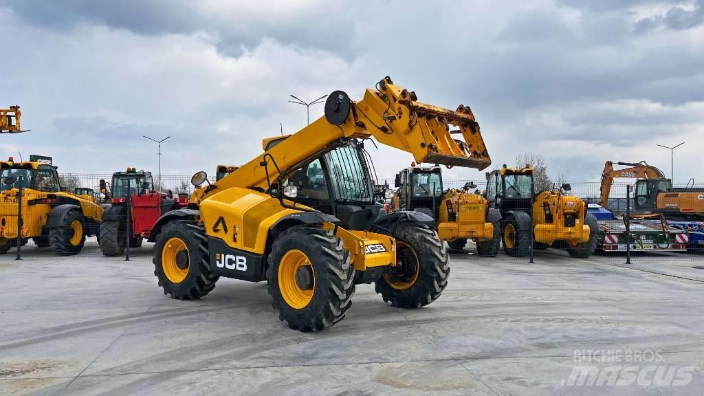JCB 531-70 伸缩臂叉装车|叉装车