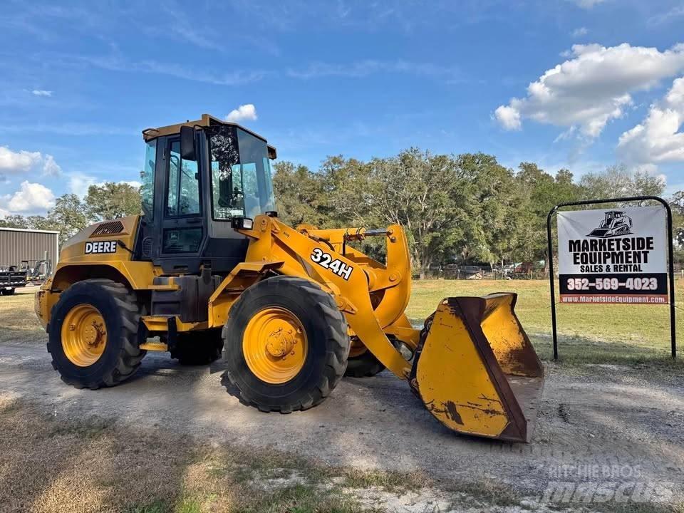 John Deere 324h 轮式装载机