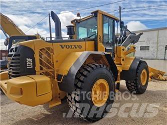 Volvo L 120 F 轮式装载机