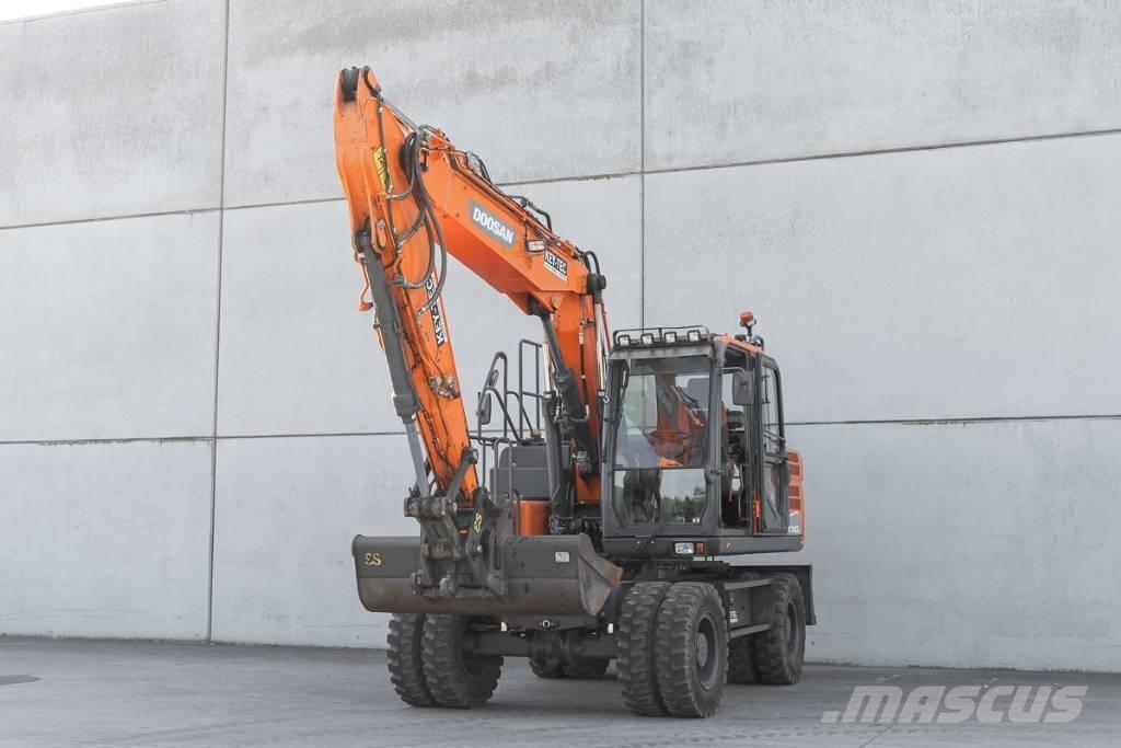 Doosan DX 140 W 轮式挖掘机