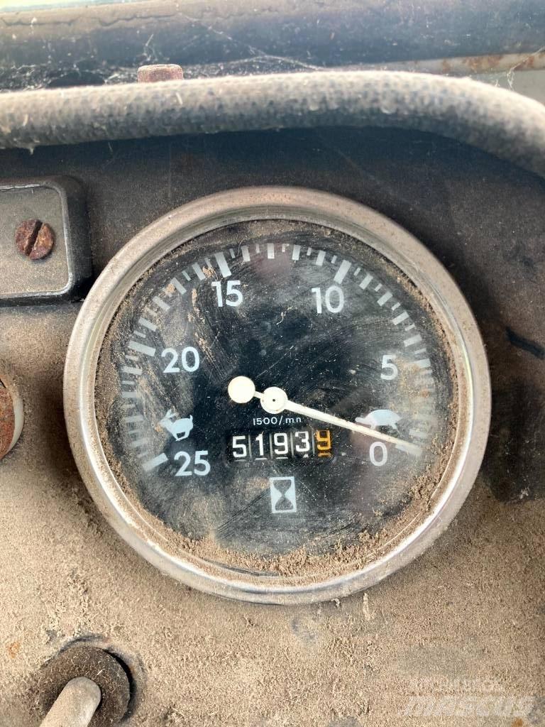 Massey Ferguson 550 拖拉机/农用车