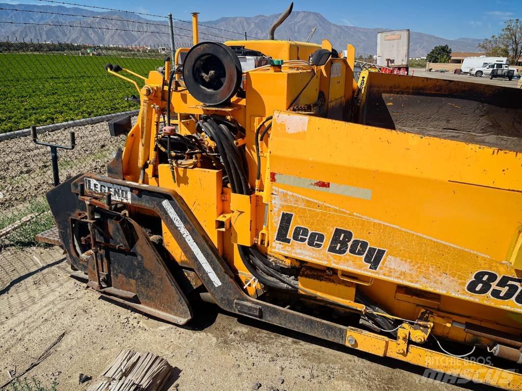 LeeBoy L 8500 沥青摊铺机