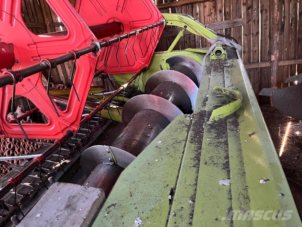 CLAAS Medion 310 联合收割机