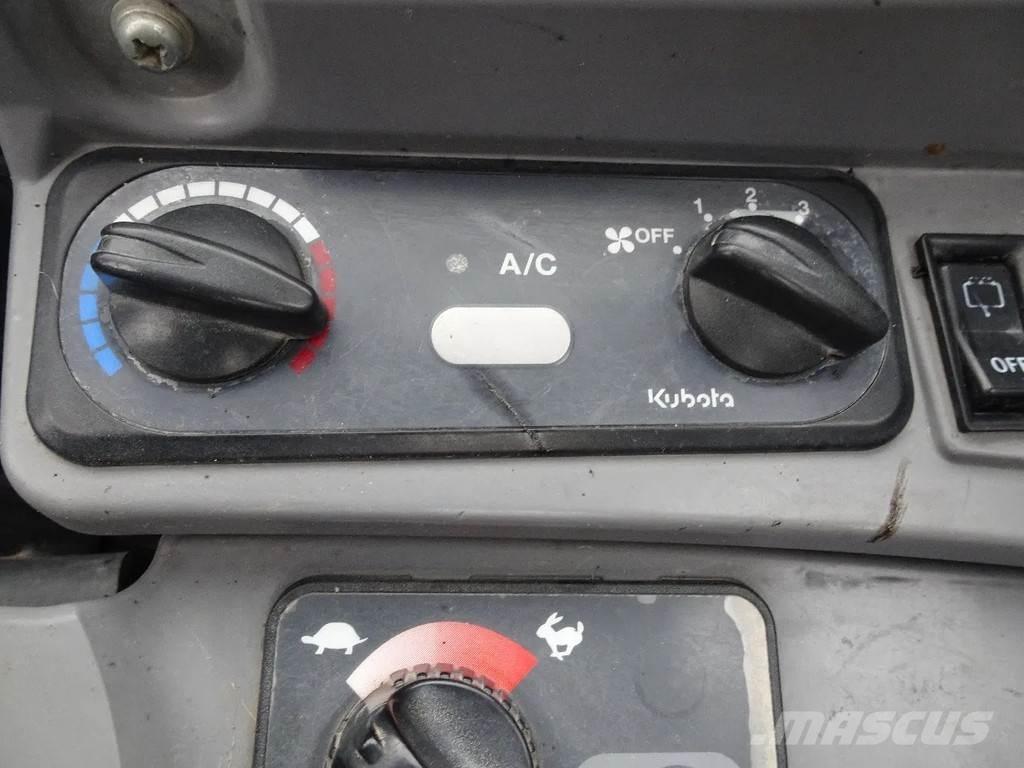 Kubota U55-4 小型挖掘机