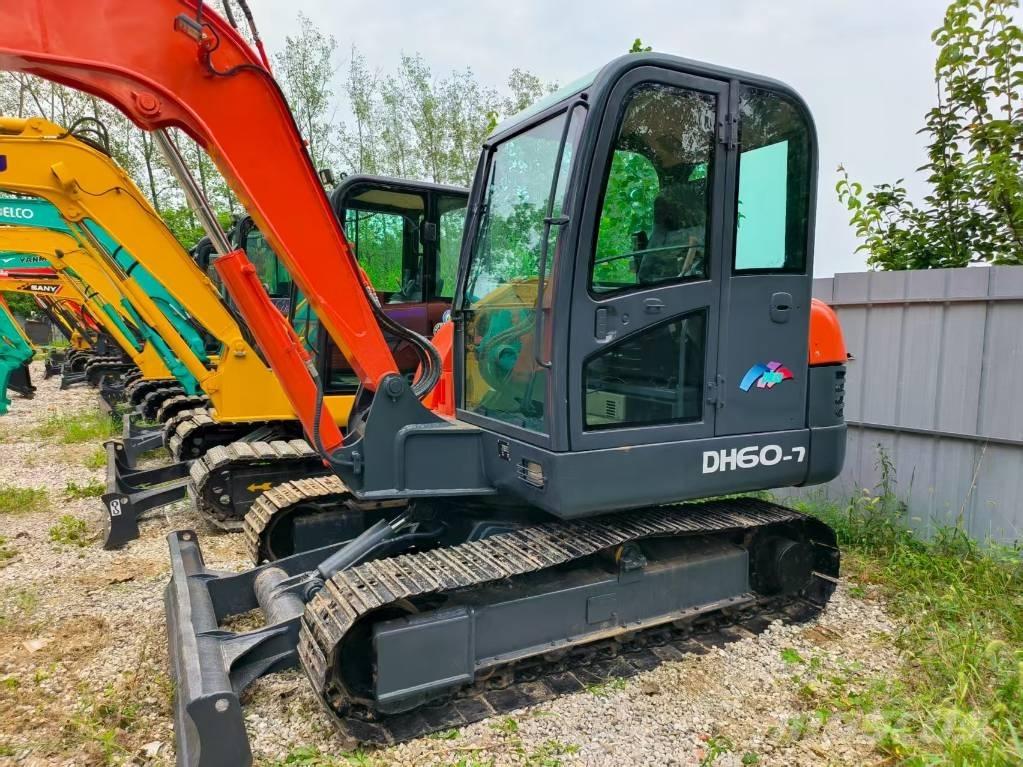 Doosan DH 60-7 小型挖掘机