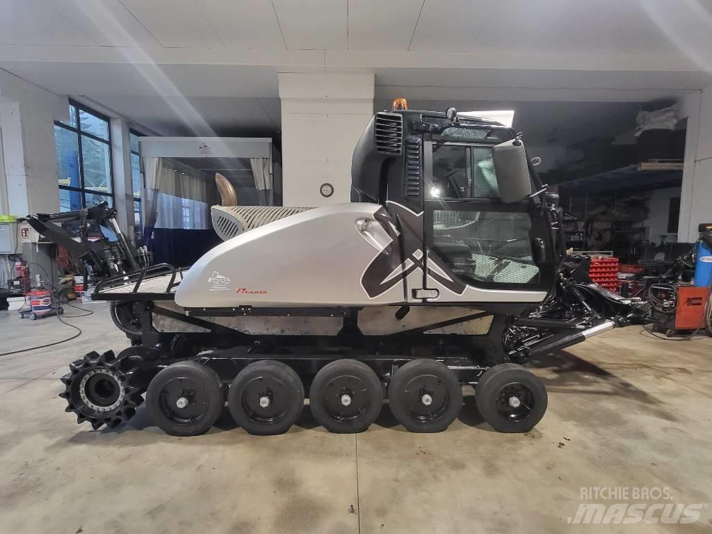Prinoth bison X 铲雪车
