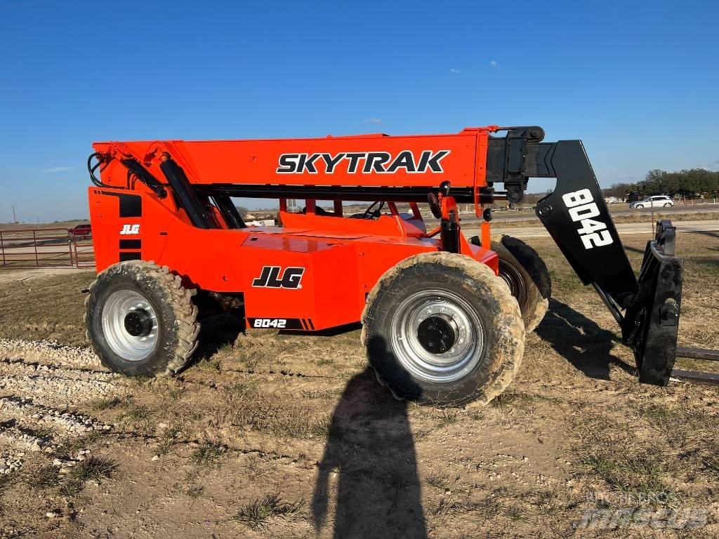 SkyTrak 8042 伸缩臂叉装车|叉装车