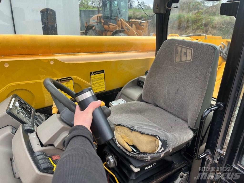 JCB 532-120 伸缩臂叉装车|叉装车