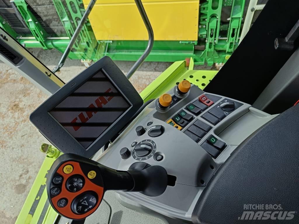 CLAAS Lexion 670 联合收割机