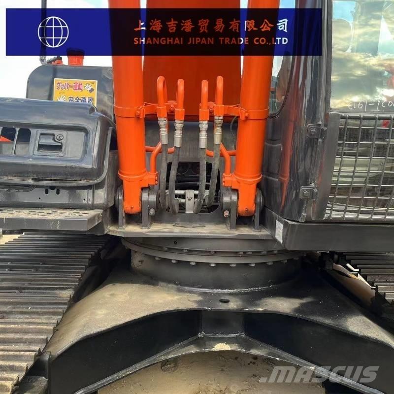 Hitachi ZX 160 中型挖掘机