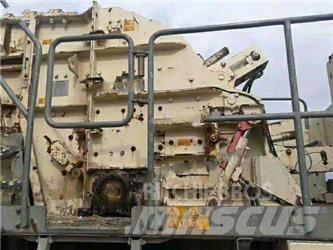 Terex FINLAY683 移动式筛分机