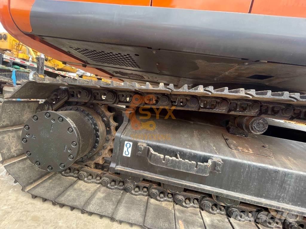 Hitachi ZX 240 HG 履带挖掘机