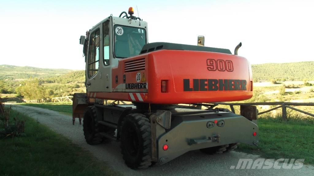 Liebherr A 900 C 轮式挖掘机