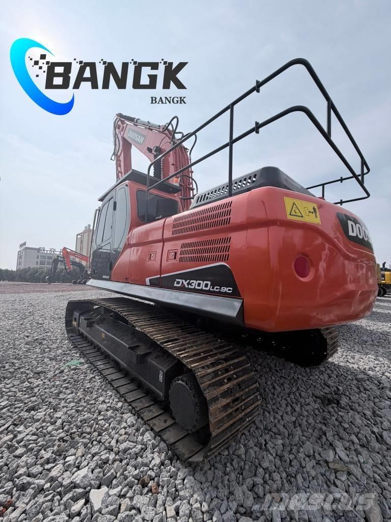 Doosan 300 履带挖掘机