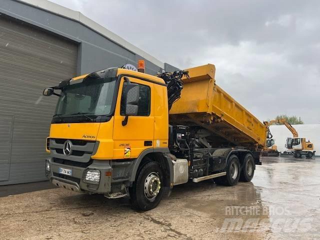 Mercedes-Benz 2636 自卸式货车
