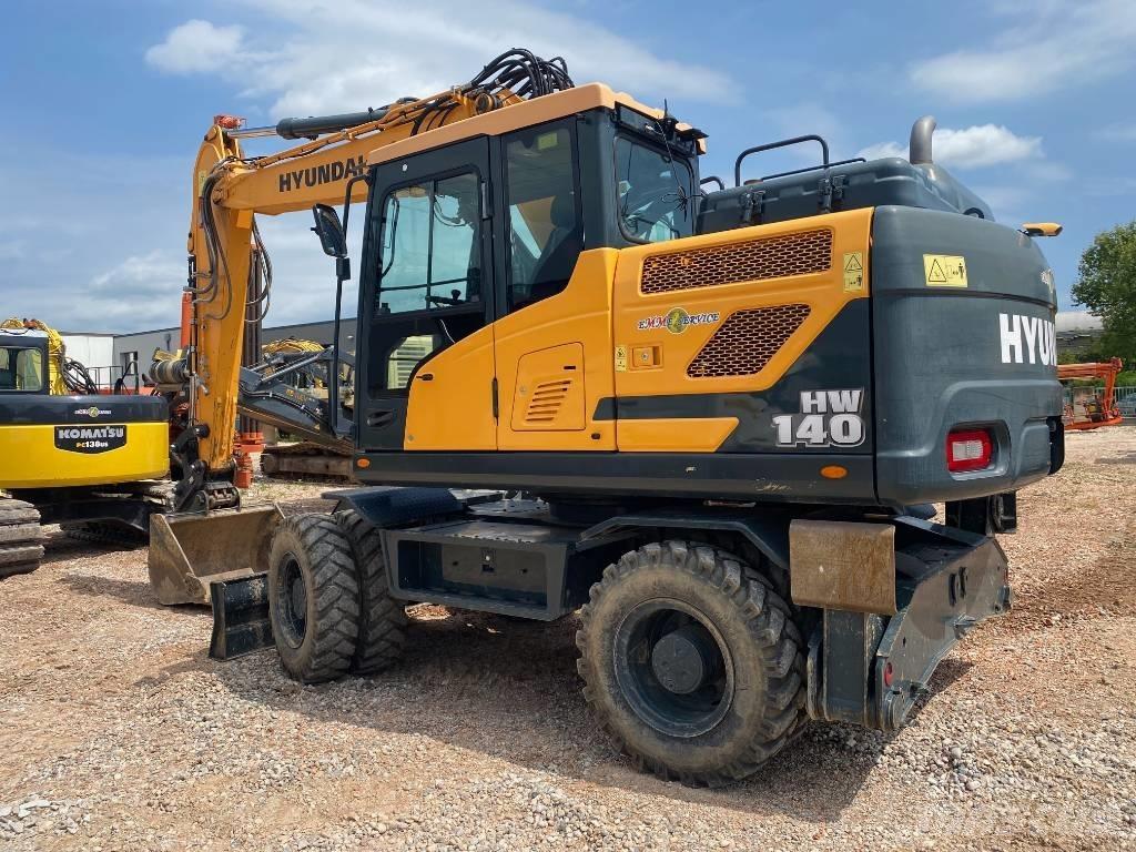 Hyundai HW140 轮式挖掘机