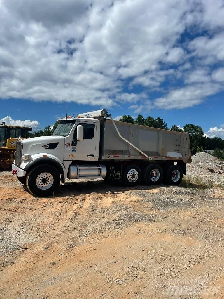 Peterbilt Dump Truck 自卸式货车
