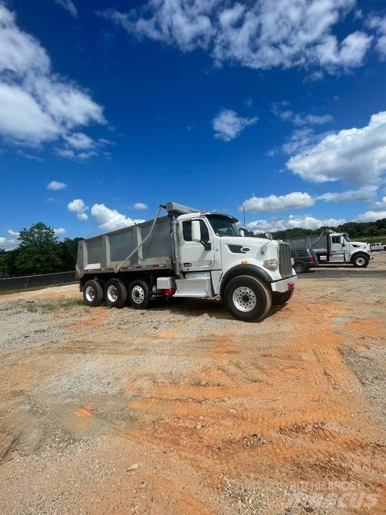 Peterbilt Dump Truck 自卸式货车