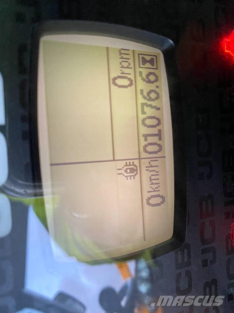 JCB 3CX Compact 反铲装载机