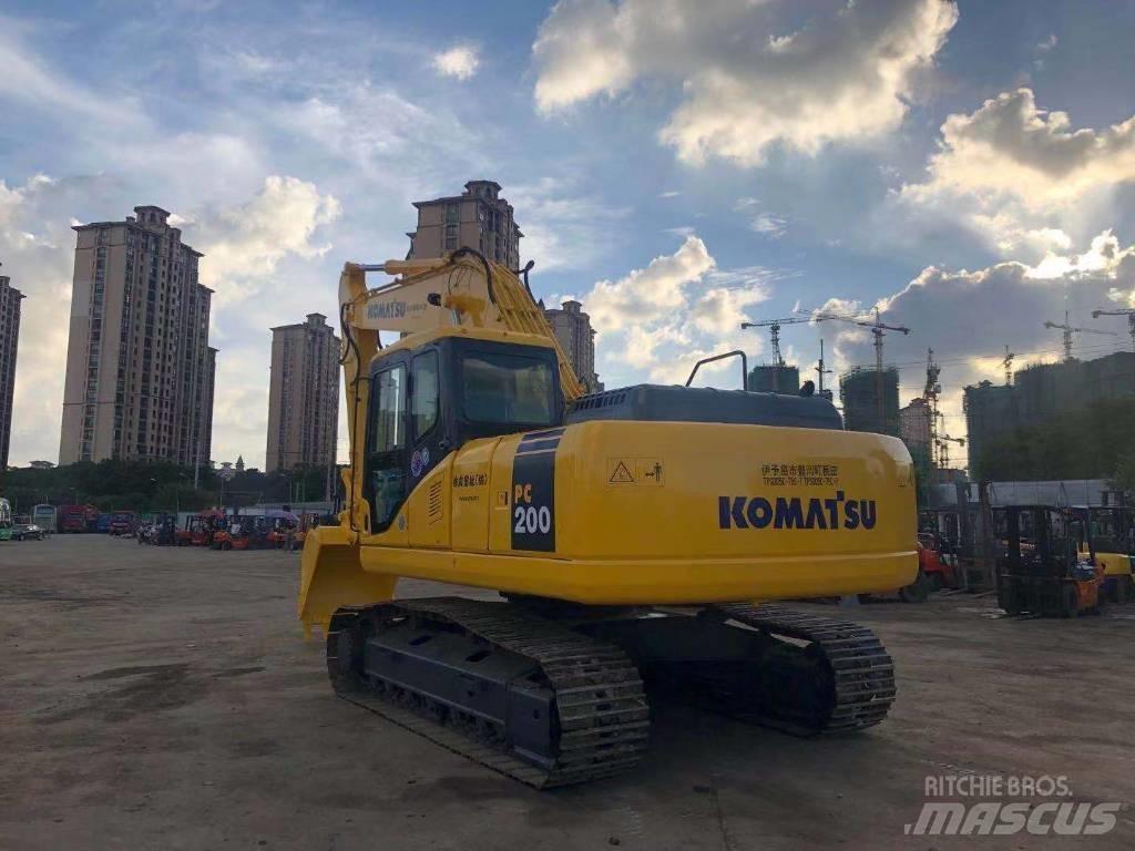 Komatsu PC 200-7 履带挖掘机