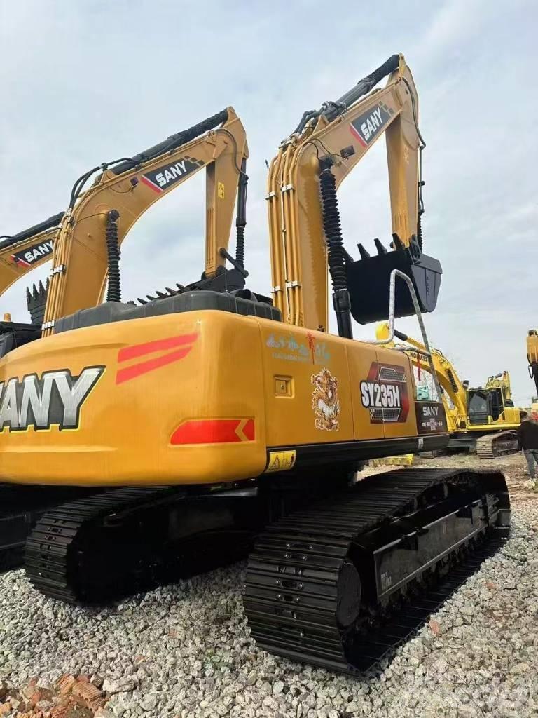 Sany 215C 履带挖掘机