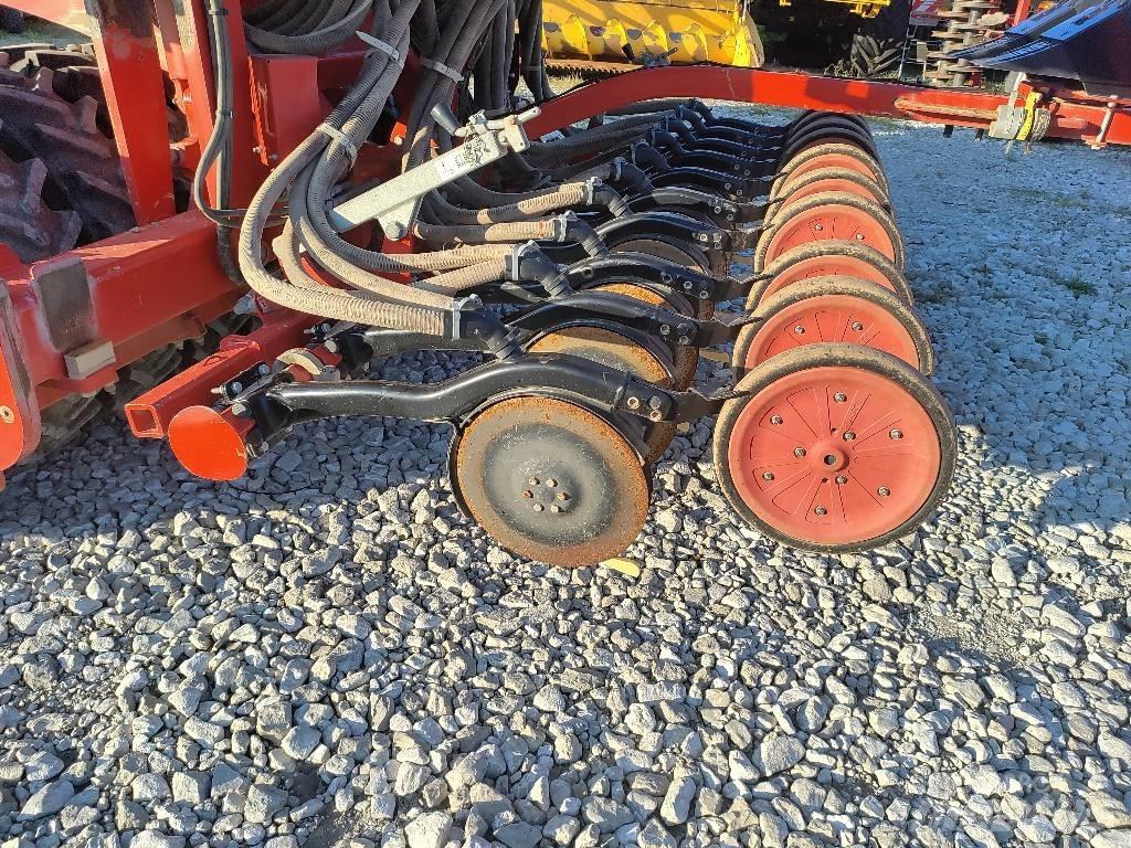 Horsch Focus 6 TD 条播机