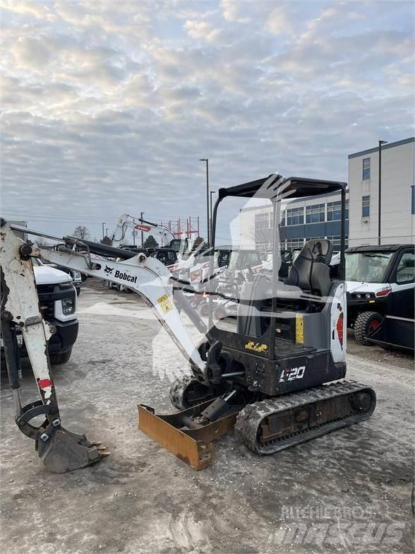 Bobcat E20 小型挖掘机