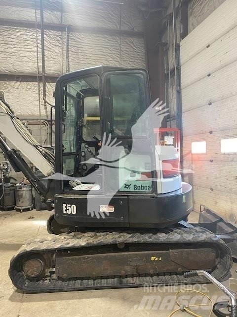Bobcat E50 小型挖掘机