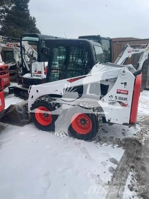 Bobcat S450 滑移装载机