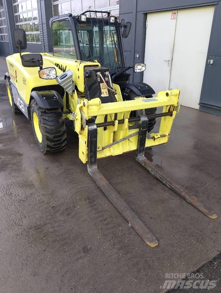 JCB 525-60 伸缩臂叉装车|叉装车
