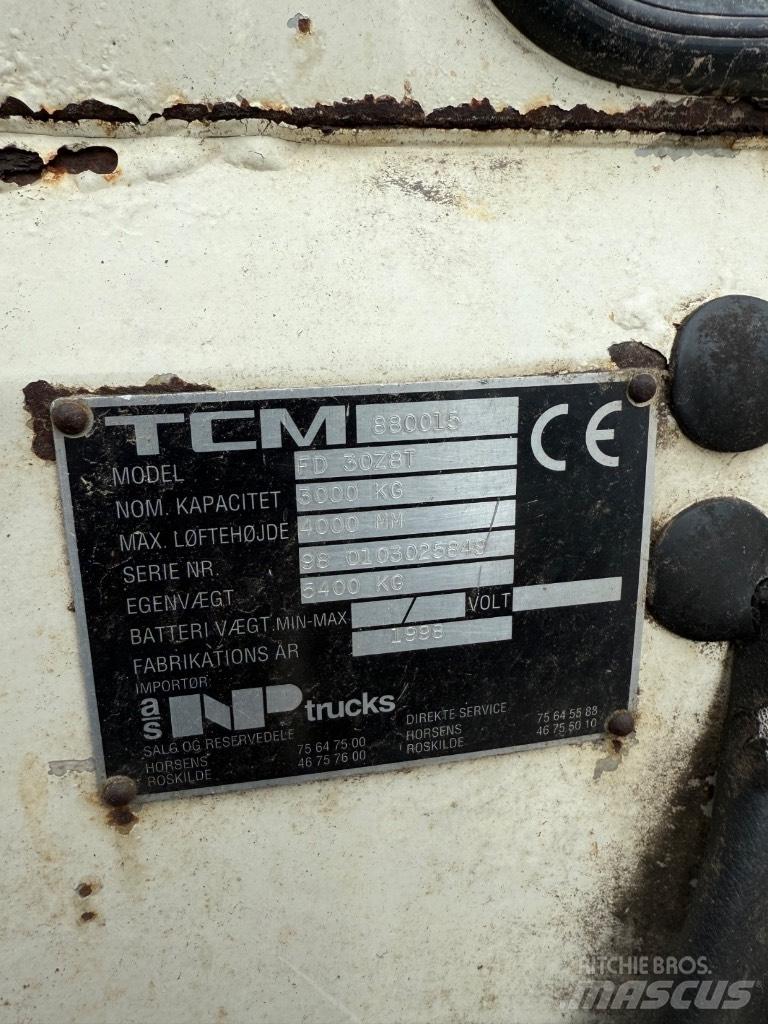 TCM FD 30 柴油叉车