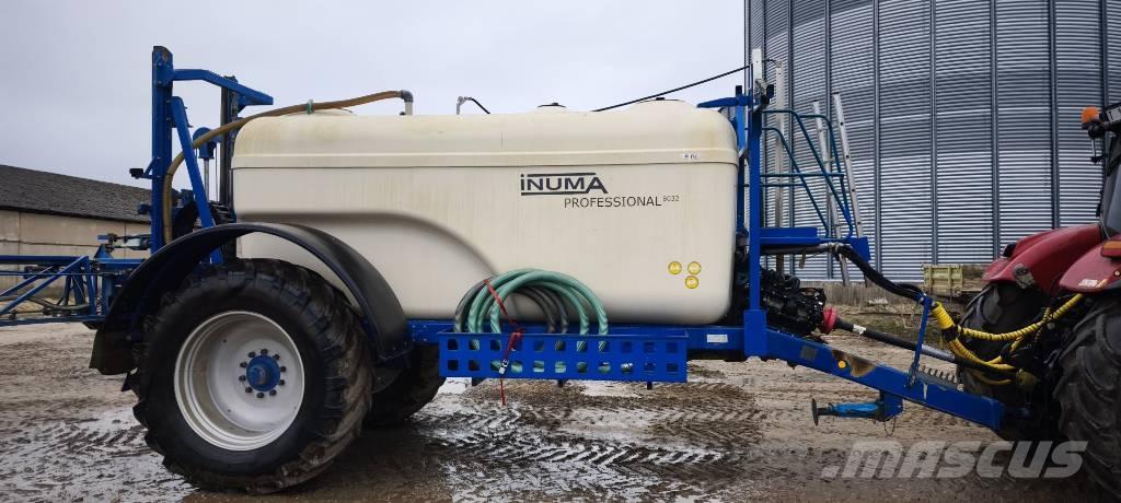 Inuma IAS 8032 牵引式喷雾机