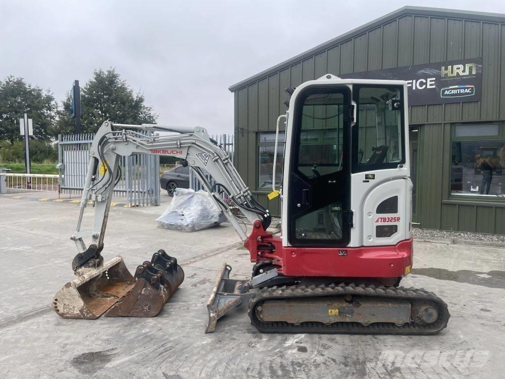 Takeuchi TB 325 R 小型挖掘机