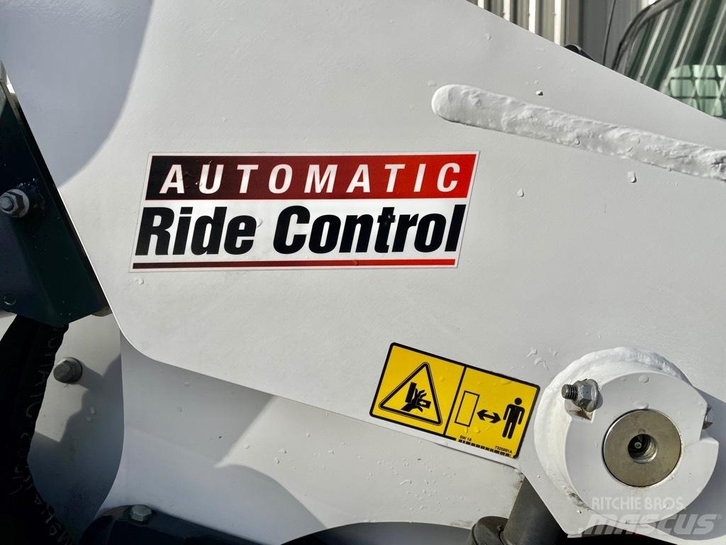Bobcat S 76 滑移装载机