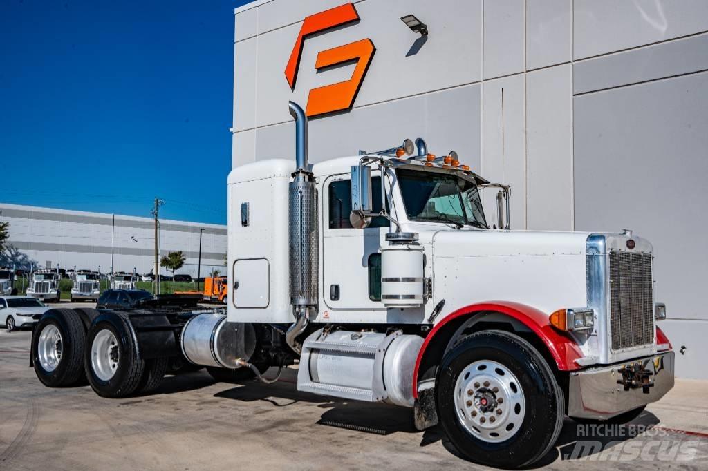 Peterbilt 379 牵引车