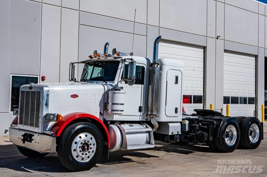 Peterbilt 379 牵引车