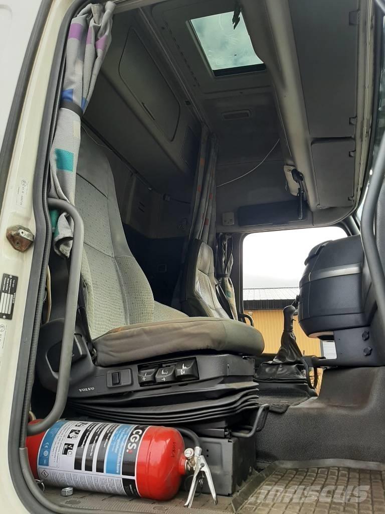 Volvo FH 12 篷布货车