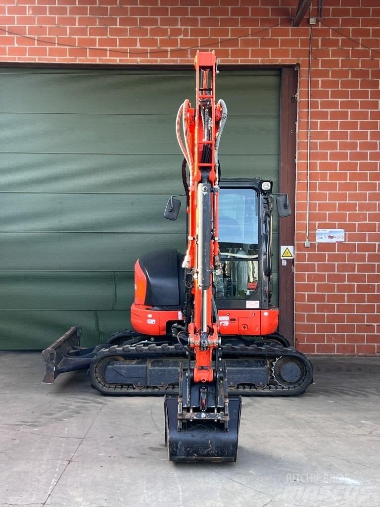 Kubota KX057 小型挖掘机