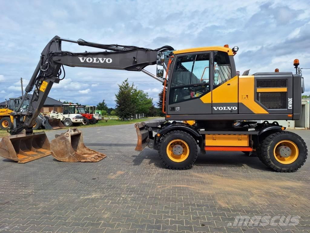 Volvo EW 160 E 轮式挖掘机
