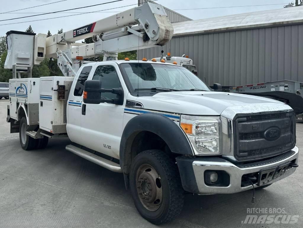 Ford F 550 XLT SD 车载式高空作业车