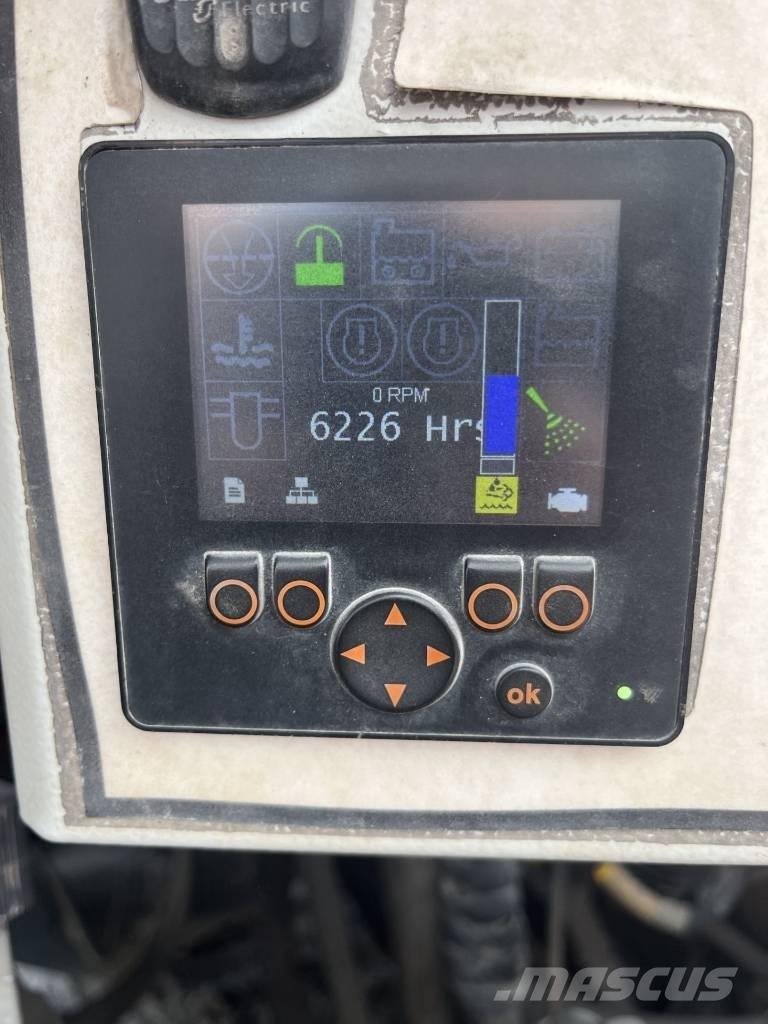 Terex Finlay 694 移动式筛分机