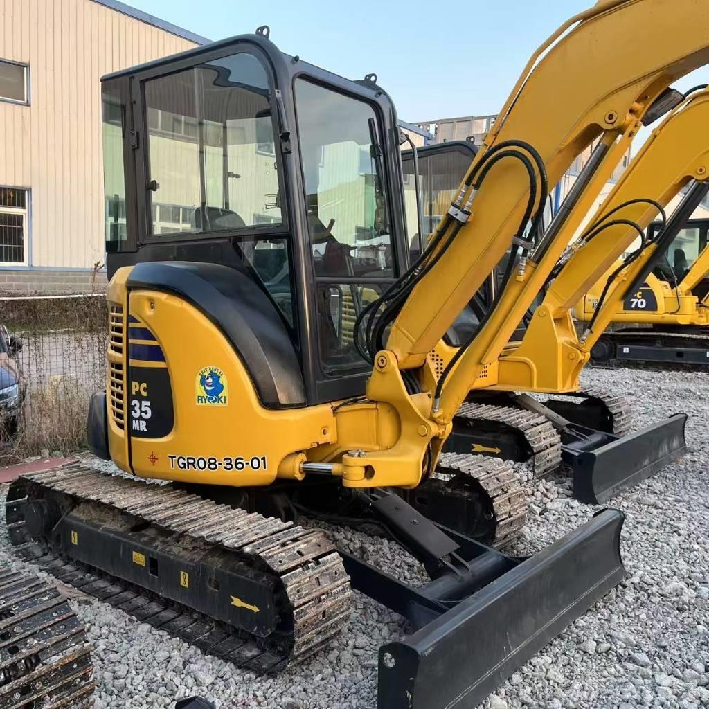 Komatsu PC 35 MR 小型挖掘机